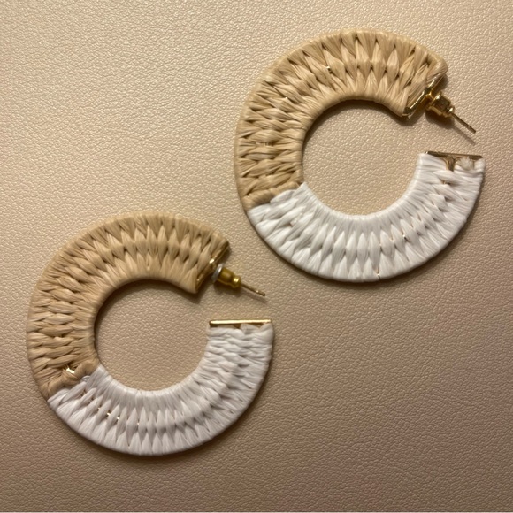 NWOT Baublebar Tan and White Woven Rattan Hoop Earrings - Picture 7 of 7